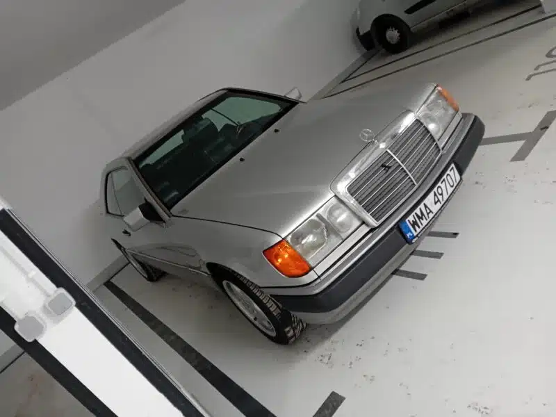 Mercedes - Benz W124
