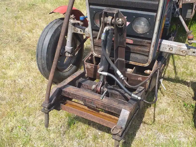 Massey Ferguson 255
