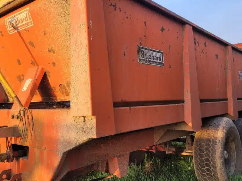 Rozrzutnik obornika brochard przyczepa objętościowa