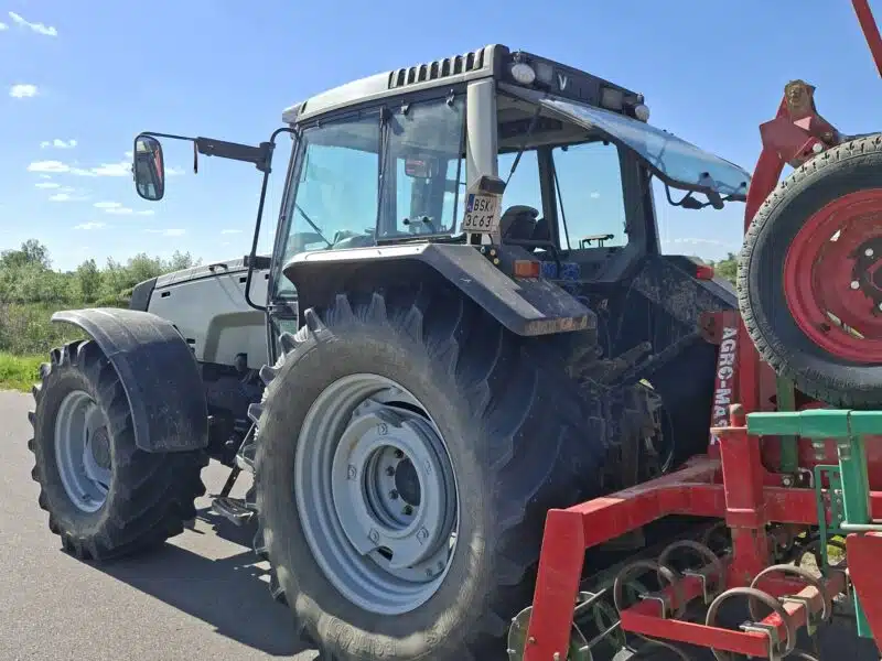 Valtra Valmet 8550