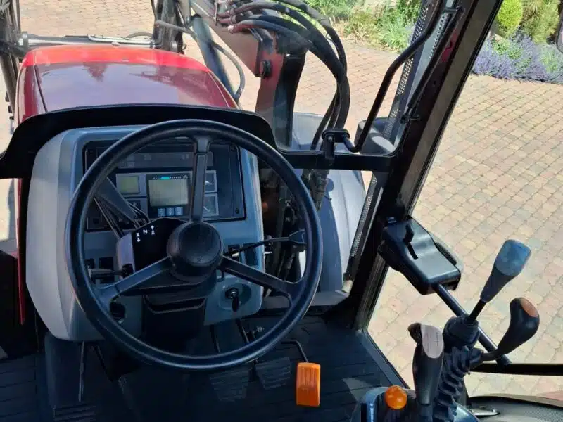 McCormick CX95 z ładowaczem STOLL (CASE MX90 MX100)