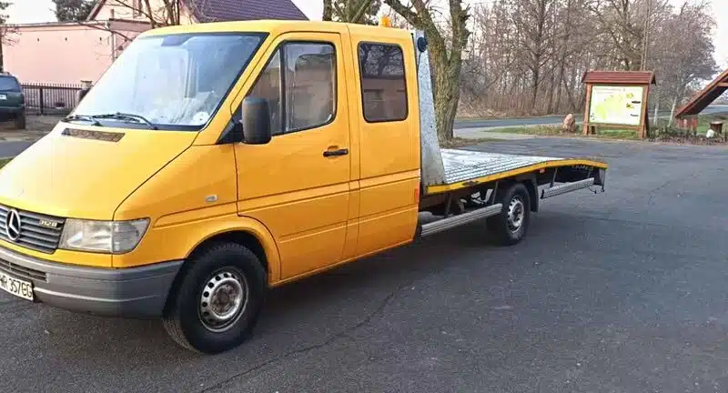 auto-lawetę sprintera 312
