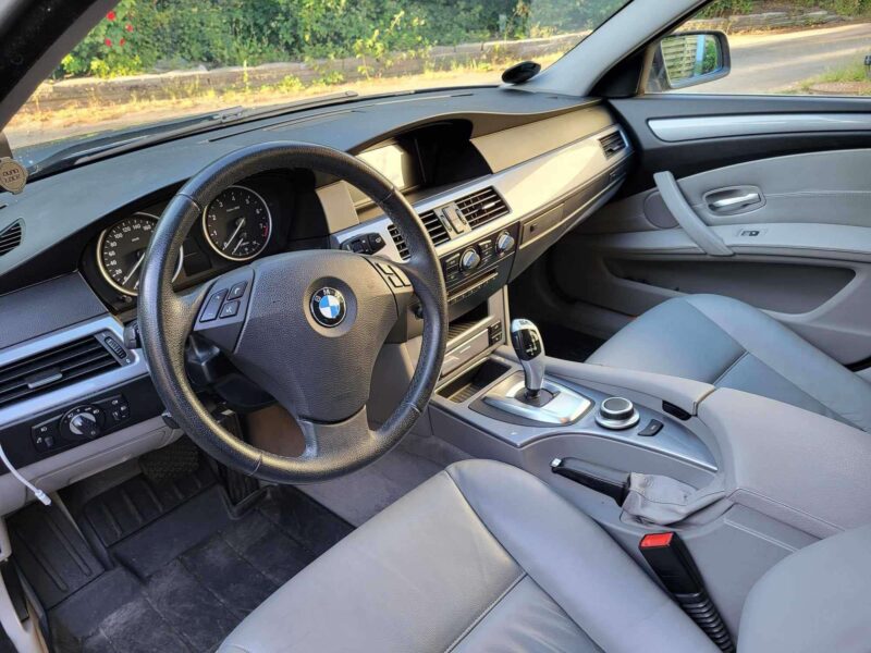 BMW E61 3.0 beznyna 325i