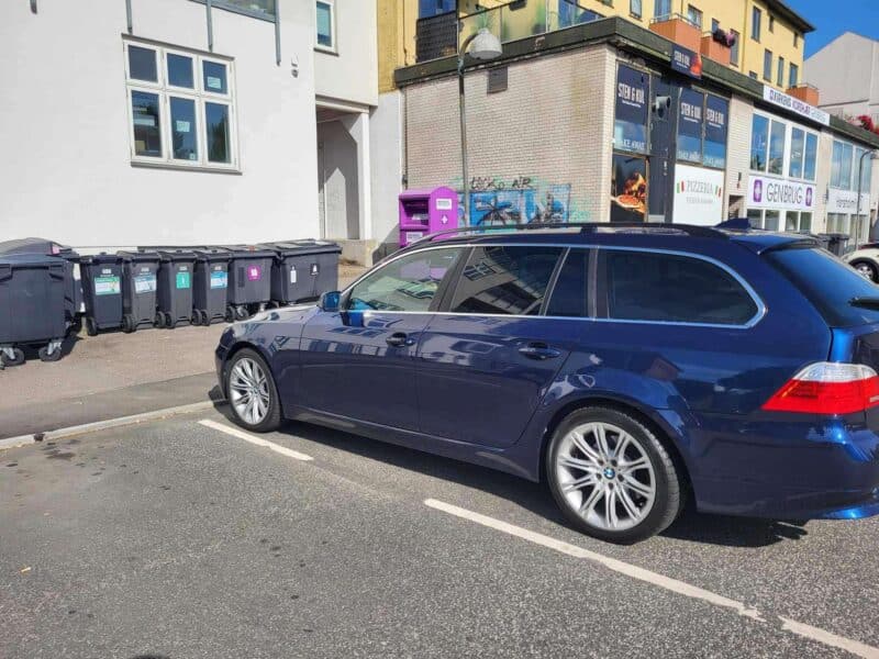 BMW E61 3.0 beznyna 325i