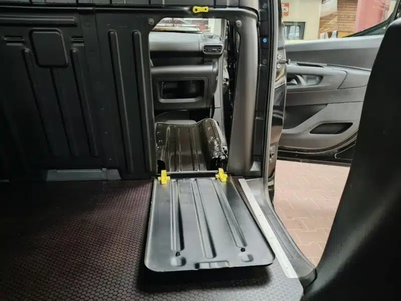Toyota Proace City 1.5 102KM Rej. 12.2020r 81 tyś km, I Właściciel, FV 23%