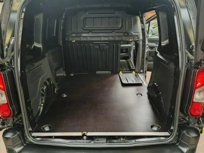 Toyota Proace City 1.5 102KM Rej. 12.2020r 81 tyś km, I Właściciel, FV 23%