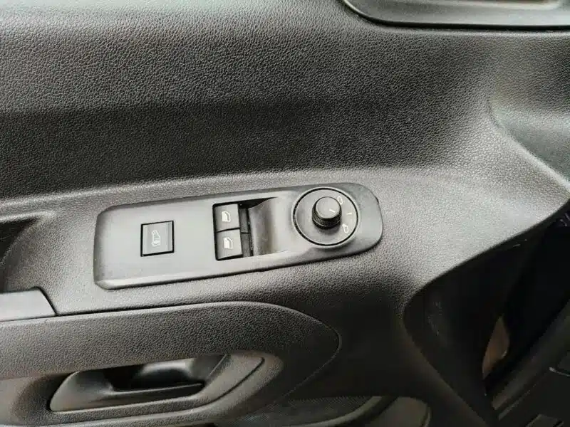 Toyota Proace City 1.5 102KM Rej. 12.2020r 81 tyś km, I Właściciel, FV 23%