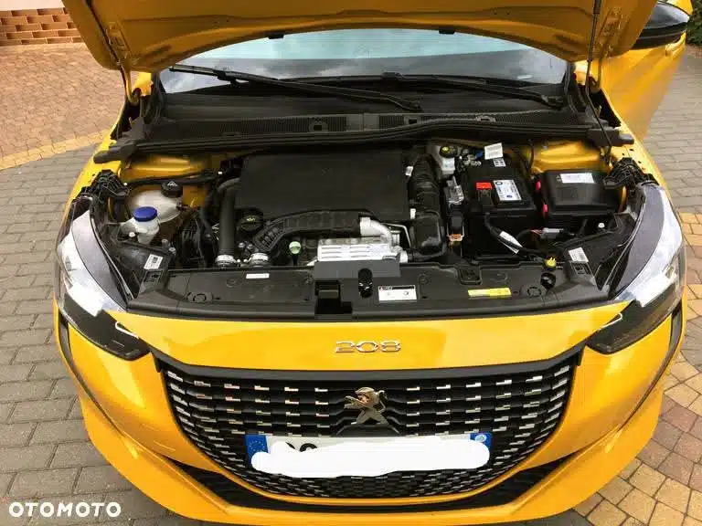 PEUGEOT 208 II