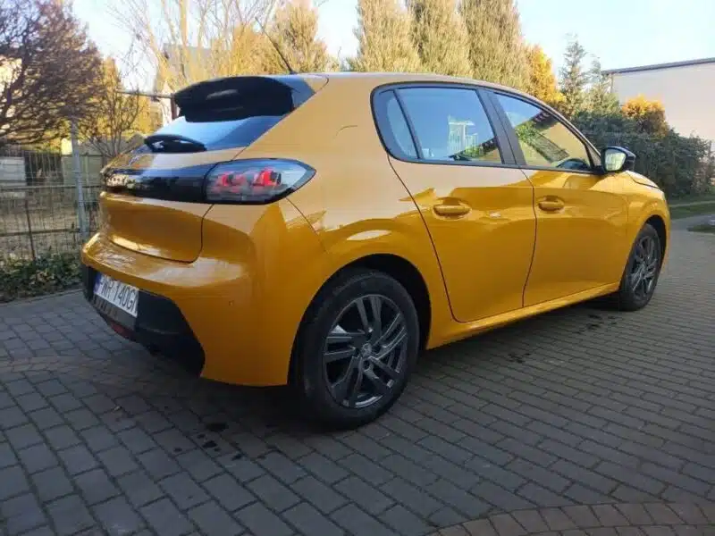 PEUGEOT 208 II