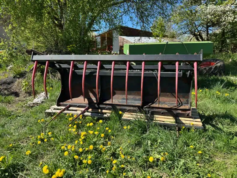 Chwytak do obornika, krokodyl