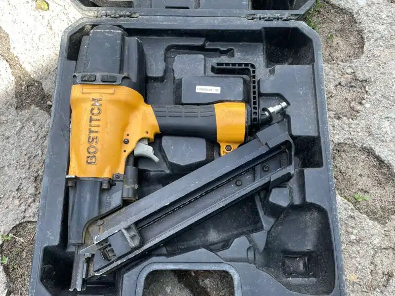 Gwoździarka pneumatyczna Bostitch