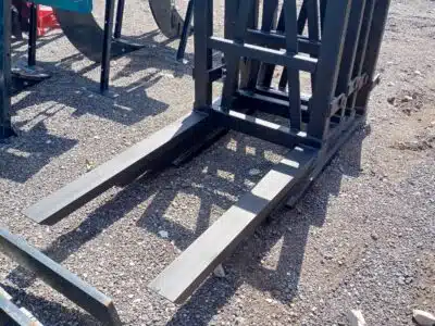 Mocny paleciak na tył ciągnika 1200kg widły do palet