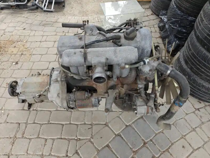 Silnik OM615 Mercedes W115 Diesel + większość innych części z auta