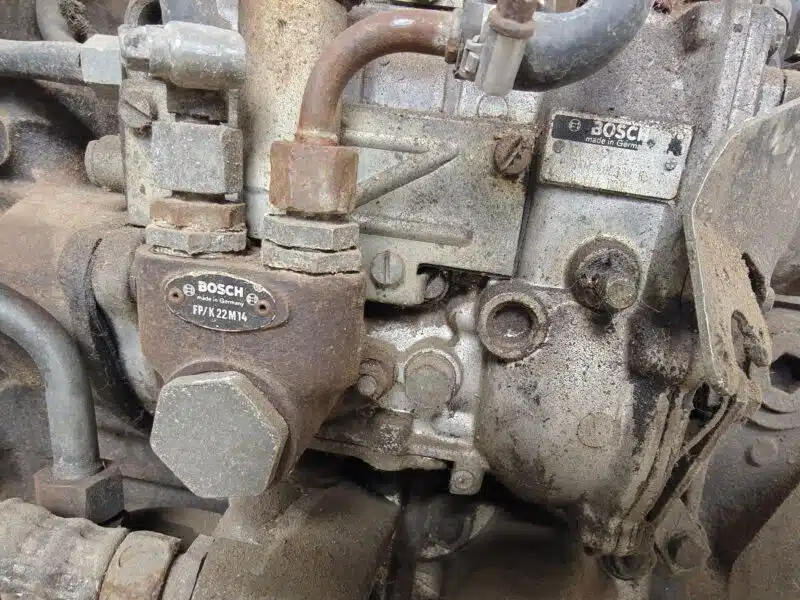 Silnik OM615 Mercedes W115 Diesel + większość innych części z auta