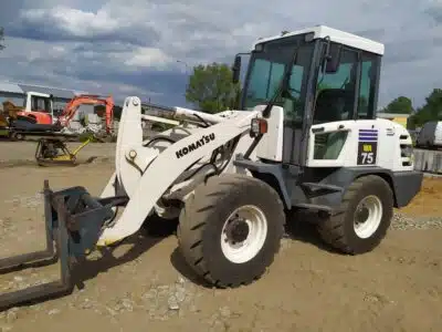 Ładowarka KOMATSU WA75