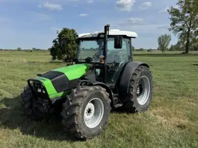 Deutz-fahr agrofarm 410 z ładowaczem czołowym