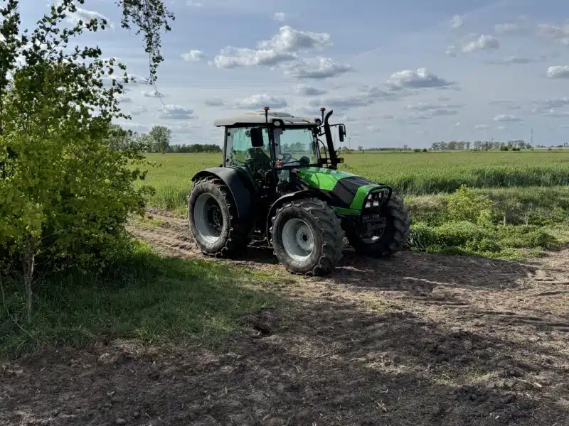 Deutz-fahr agrofarm 410 z ładowaczem czołowym