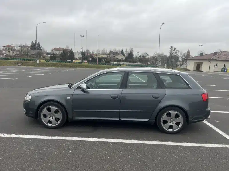 AUDI A4 B7 AVANT