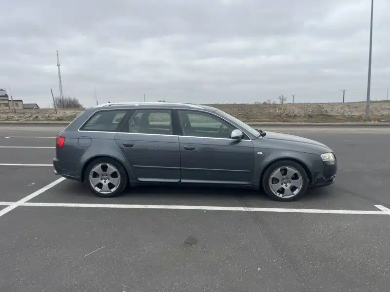 AUDI A4 B7 AVANT