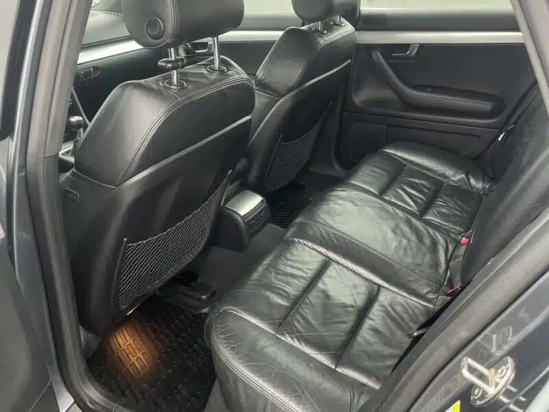 AUDI A4 B7 AVANT
