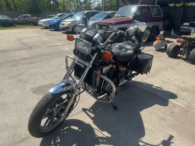 Honda Magna 700
