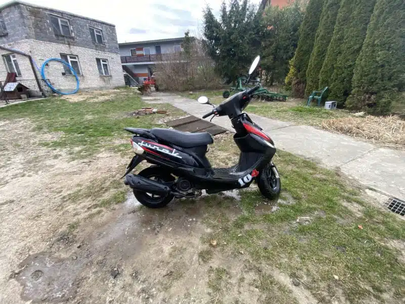 Skuter Junak 104