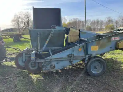 Kombajn do ziemniaków bolko z-643