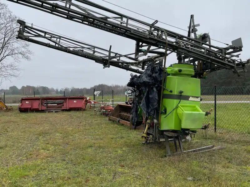 Opryskiwacz Tecnoma 1300 litrów 21 metów