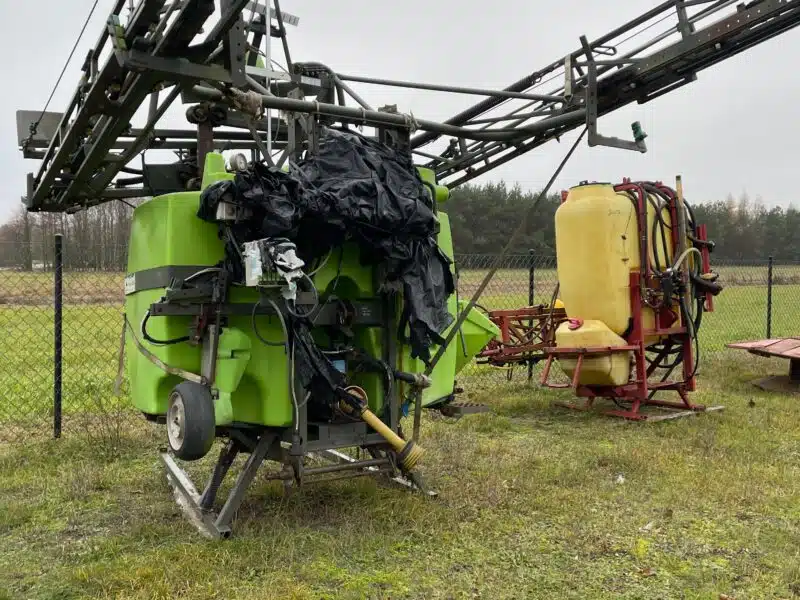 Opryskiwacz Tecnoma 1300 litrów 21 metów