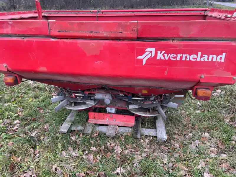 Kverneland rozsiewacz z komputerem