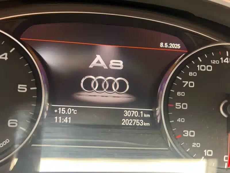 AUDI A8L 4.2TDI