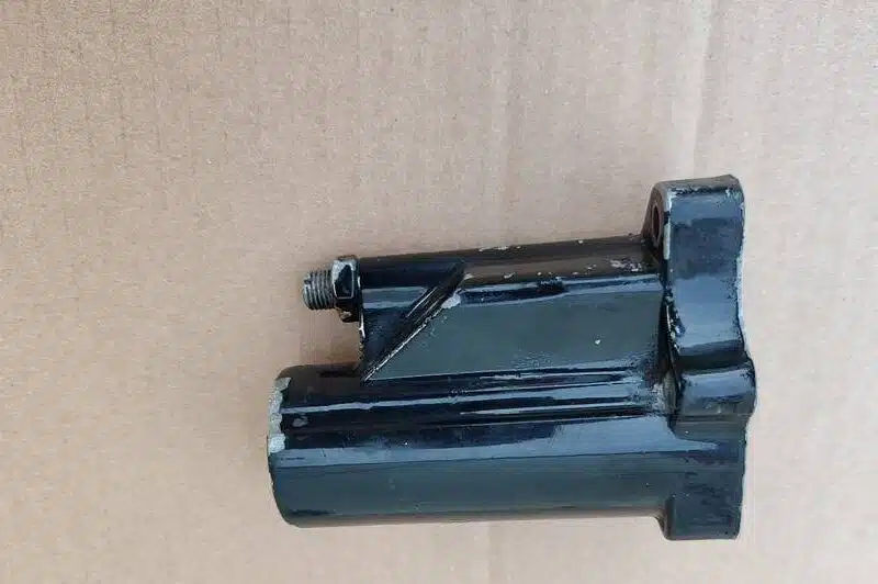 Element zatrzaskowy sekcji New Holland 8670,8770,8870,8970 Ford G170,G240