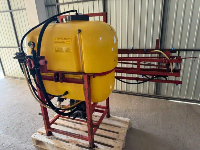 Opryskiwacz 400l 12m belka
