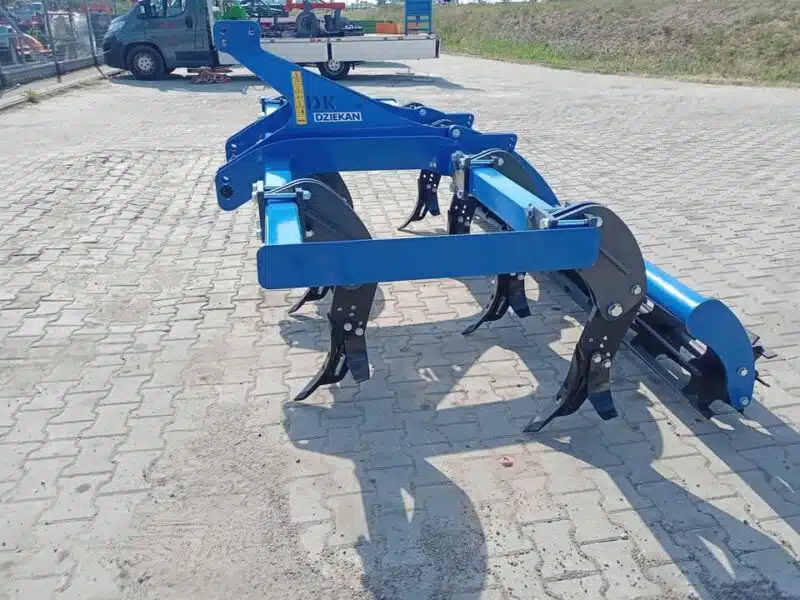 Pług dłutowy M-Pirat producent Dziekan do 35cm głębokość pracy