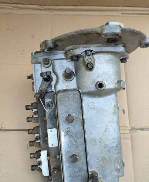 Pompa Simms New Holland 1530, 1540, 1550, 8030, 8040, Claas