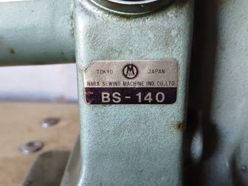 Podszywarka Treasure BS-140 z silnikiem Juki