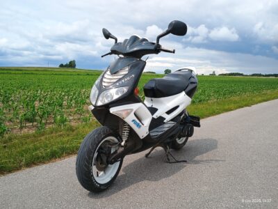Skuter Peugeot speedfight 2