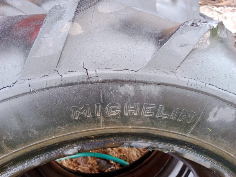 Opony Michelin 12.4R24