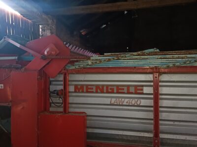 Przyczepa samozbierająca mengele lav 400