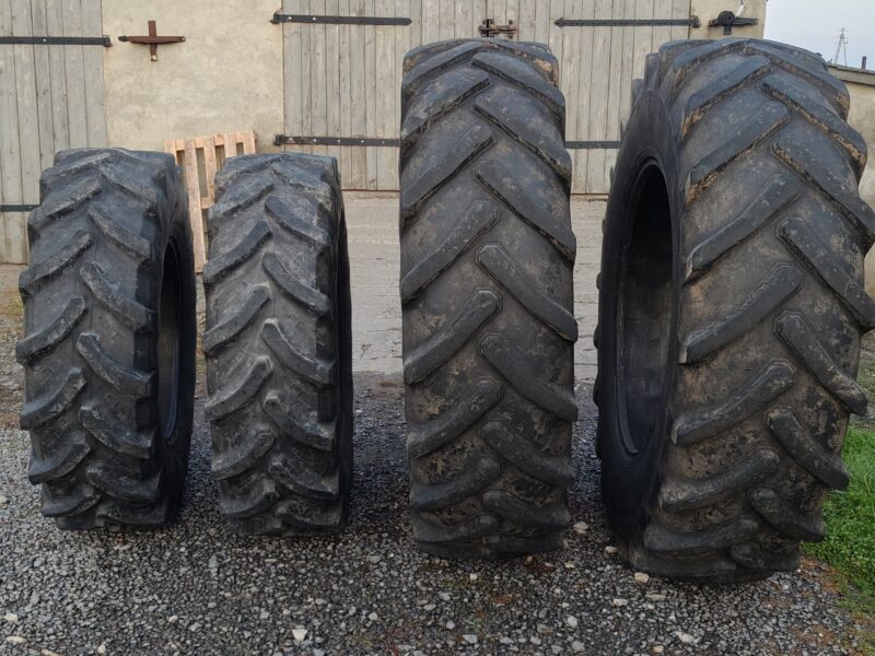 Opony 2x520/85r38 2x420/85r28