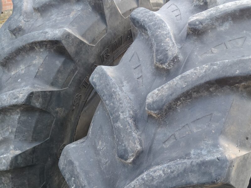 Opony 2x520/85r38 2x420/85r28