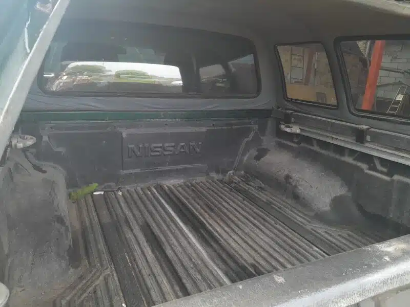 Nissan Nawara D40