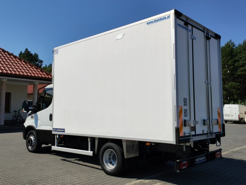 Iveco Daily 70C17 Chłodnia Hakowa / Hakówka Agregat THERMO KING V-500 70C17 Chłodnia Hakowa / Hakówka Agregat THERMO KING V-500 MAX