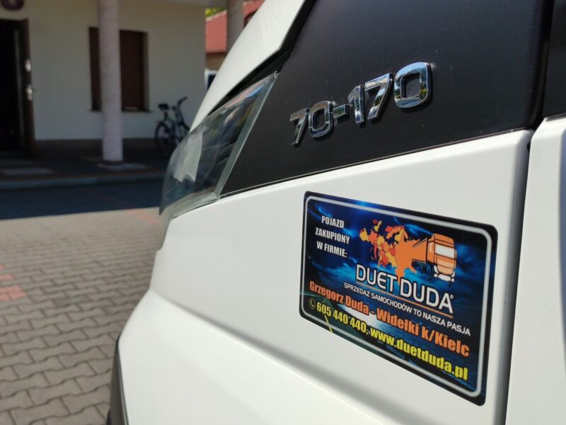 Iveco Daily 70C17 Chłodnia Hakowa / Hakówka Agregat THERMO KING V-500 70C17 Chłodnia Hakowa / Hakówka Agregat THERMO KING V-500 MAX