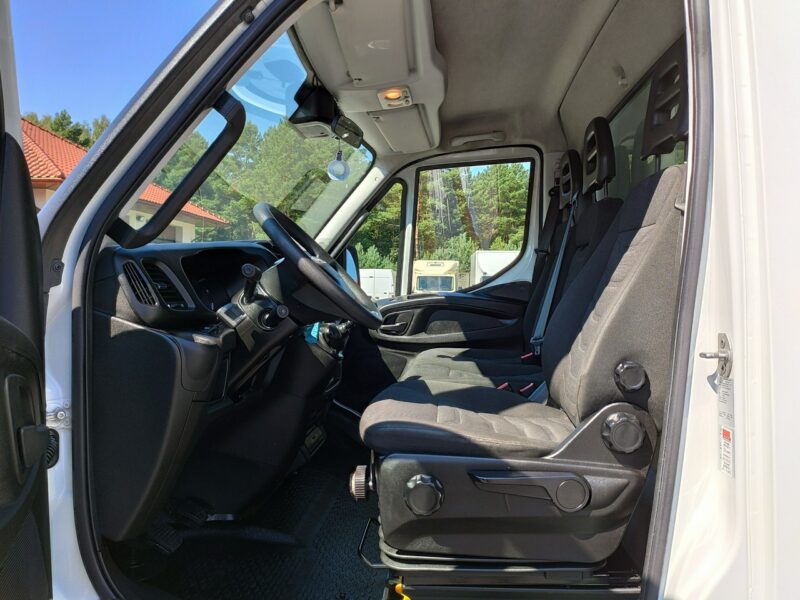Iveco Daily 70C17 Chłodnia Hakowa / Hakówka Agregat THERMO KING V-500 70C17 Chłodnia Hakowa / Hakówka Agregat THERMO KING V-500 MAX