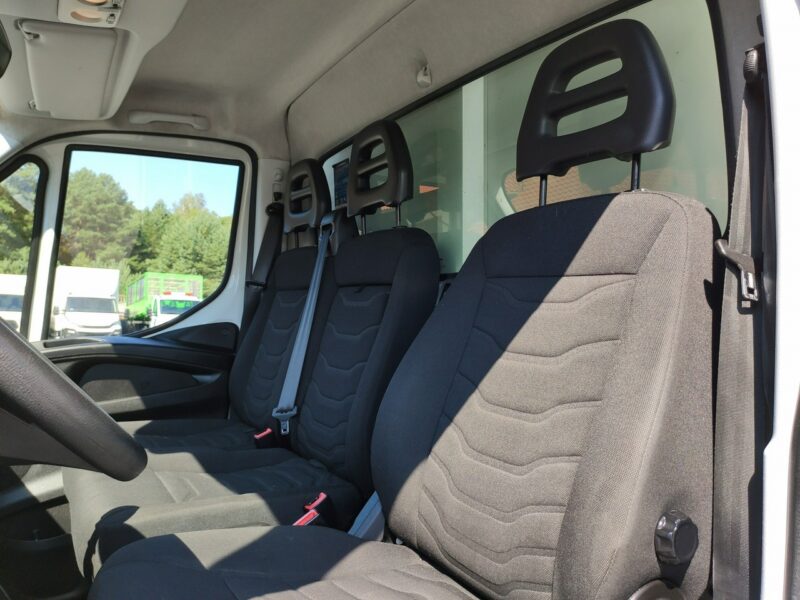 Iveco Daily 70C17 Chłodnia Hakowa / Hakówka Agregat THERMO KING V-500 70C17 Chłodnia Hakowa / Hakówka Agregat THERMO KING V-500 MAX