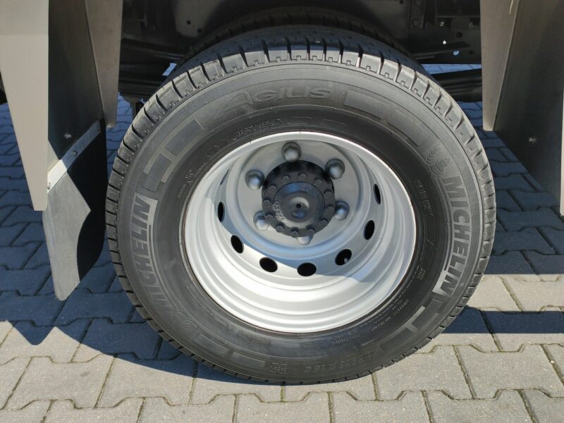 Iveco Daily 70C17 Chłodnia Hakowa / Hakówka Agregat THERMO KING V-500 70C17 Chłodnia Hakowa / Hakówka Agregat THERMO KING V-500 MAX