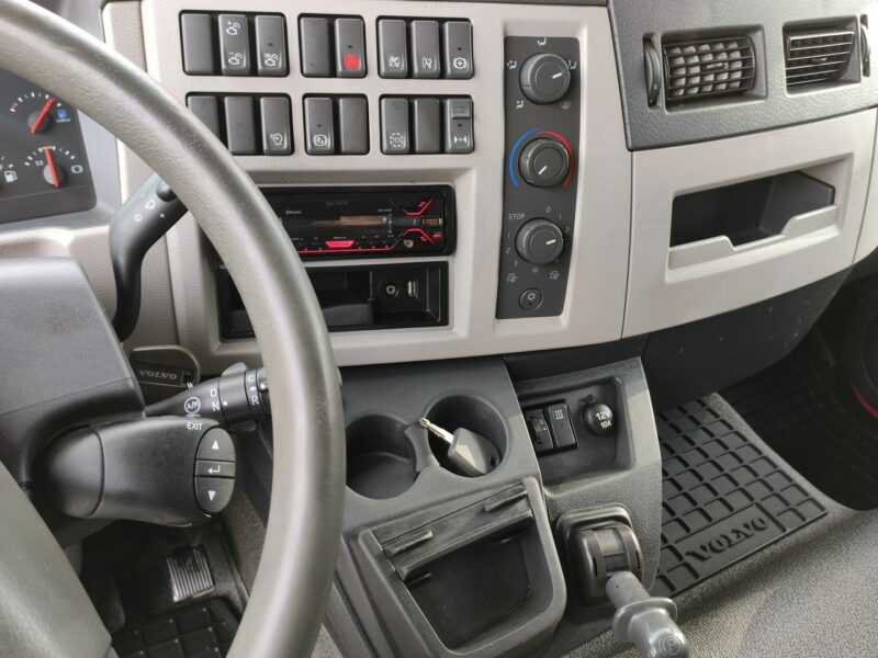 Volvo FL12.240 E6 Firana Tył Drzwi Dach Zsuwany Bogato Wyposażony !!! Ład-5523kg DMC-11990kg Kabina Glob Salon PL Zadbany Super STAN !!!