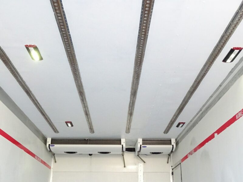 DAF DAF CF 65.220 Euro 5 chłodnia 18 palet winda klapa Sprowadzony DAF CF 65.220 Euro 5 Chłodnia 18 palet drzwi i winda klapa Sprowadzony