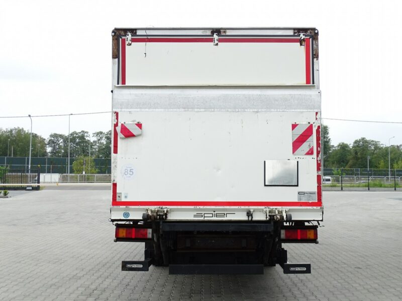 Iveco EuroCargo 120E22 Kabina Sypialna Glob Klima Webasto Kontener Izotermiczny Zarejestrowany Winda